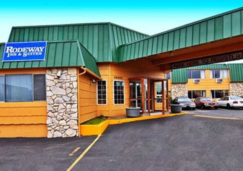 Rodeway Inn & Suites Hwy 217 & 26 W Portland Exterior photo